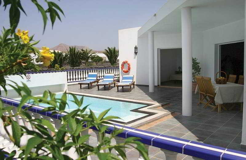 Villas Del Mar Vina Y Cabrera Puerto Calero Exterior photo